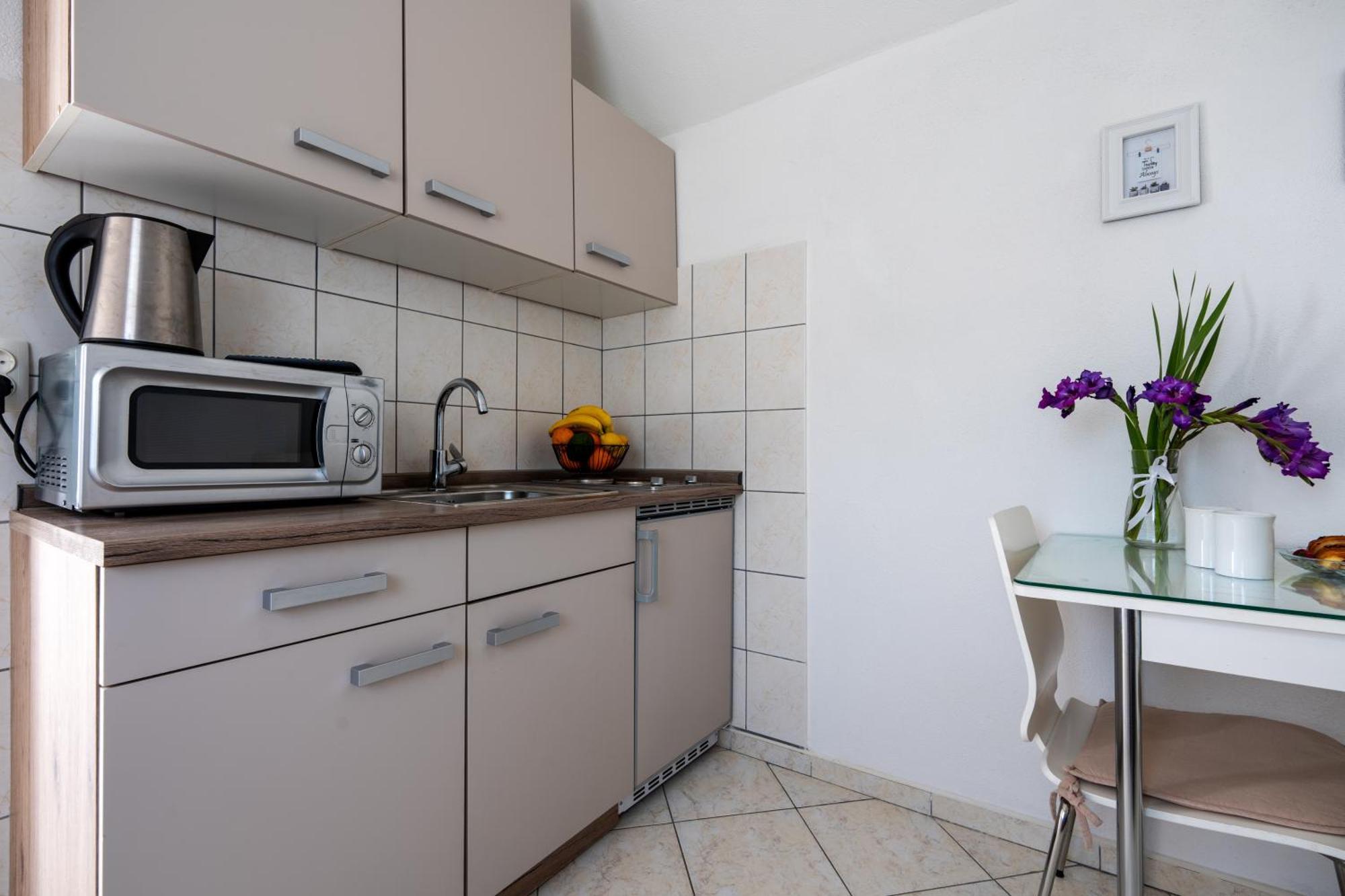 Apartmani Livaja Plano Eksteriør billede